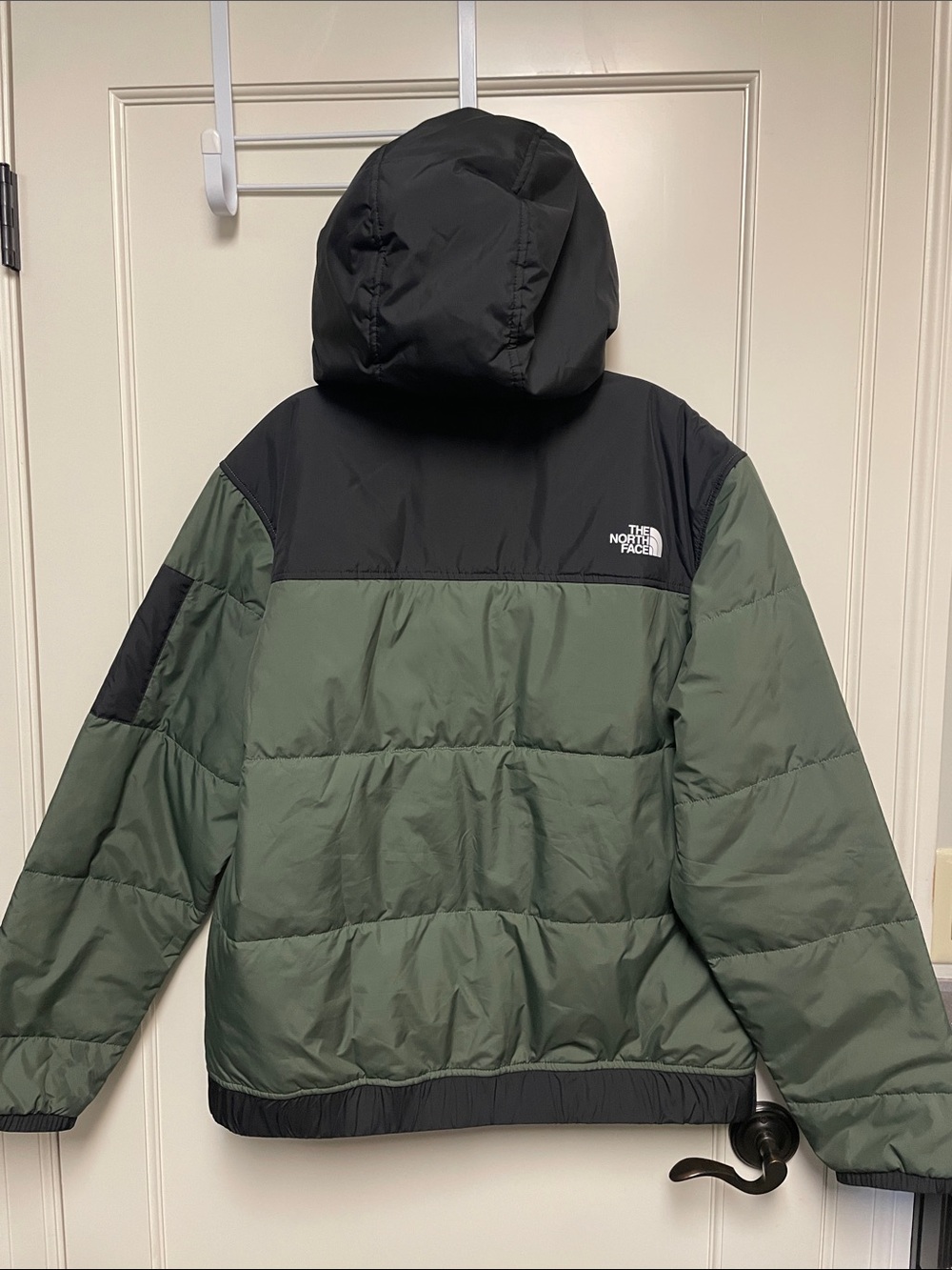 The North Face Men’s Hooded Puffer Jacket - Olive Green & Black - Picture 6 of 8